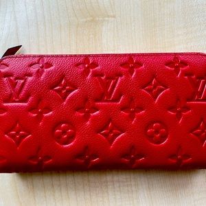 NEW Louis Vuitton Large Red Zippy Wallet